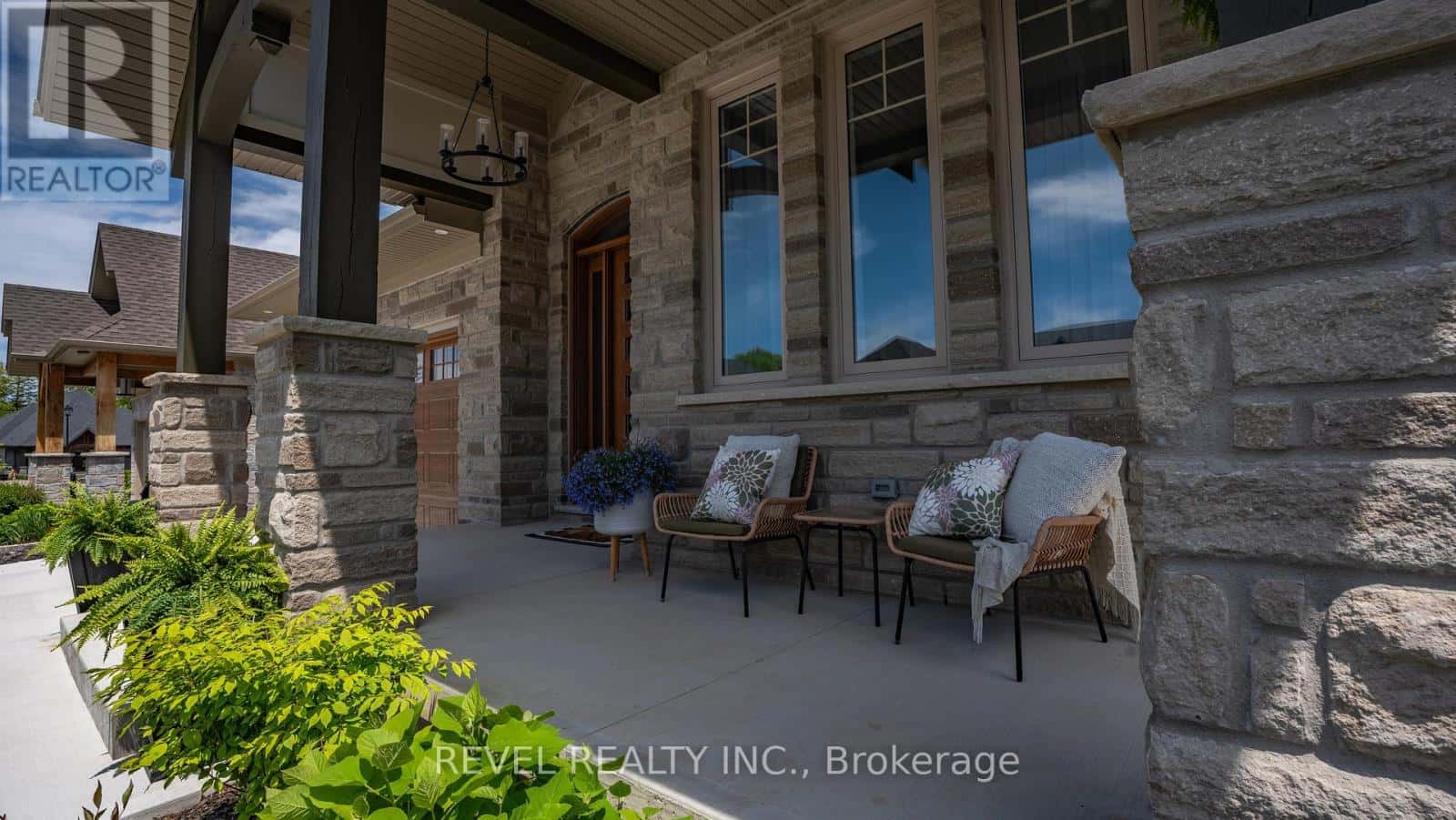 52 BEECHNUT LANE — Norfolk (Port Dover), Ontario - Photo 5 of 50