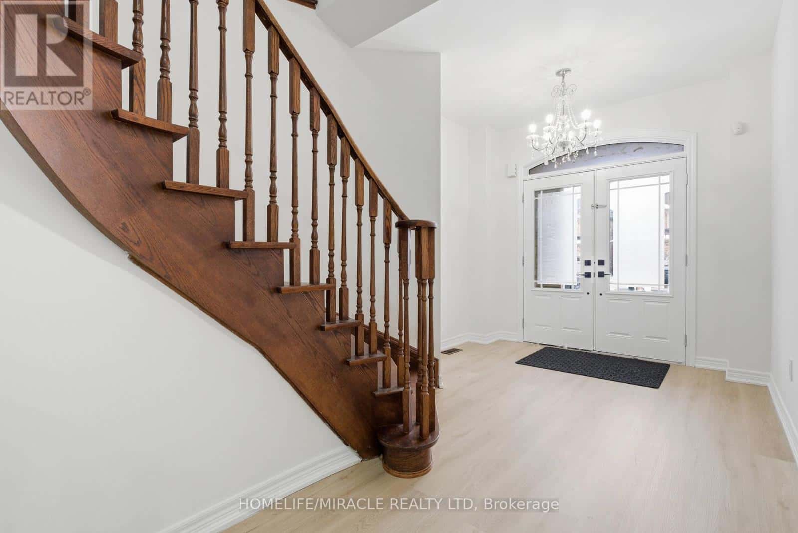 71 SKYVALLEY DRIVE — Brampton (Brampton East), Ontario - Photo 5 of 47