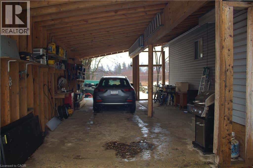 31 NANTICOKE VALLEY Road — Norfolk, Ontario - Photo 3 of 34