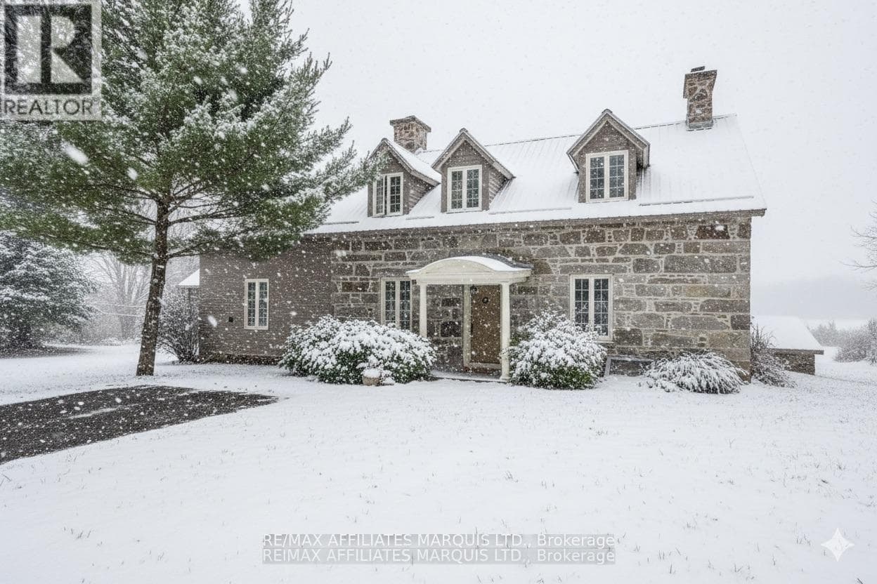 20824 SOUTH SERVICE ROAD - Main photo, South Glengarry, Ontario