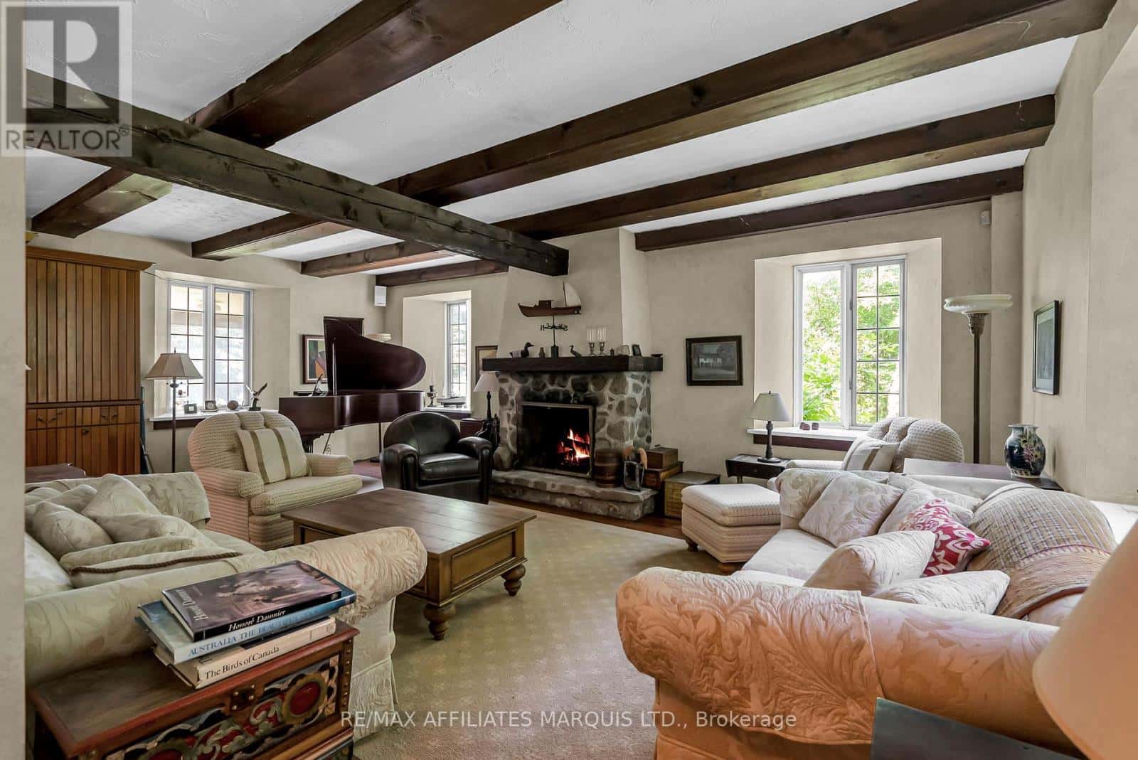 20824 SOUTH SERVICE ROAD — South Glengarry, Ontario - Photo 4 of 49