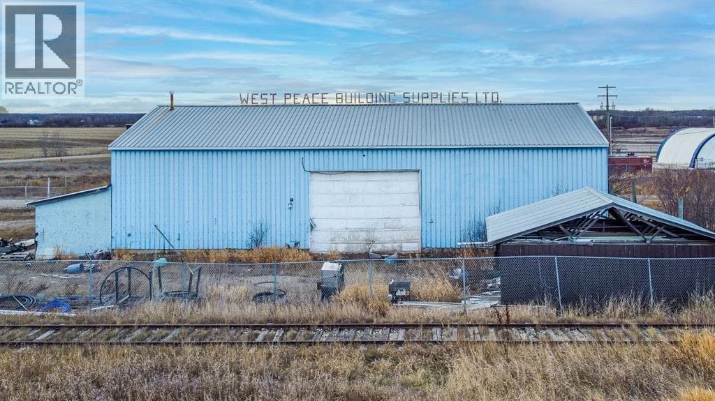 9805 99 Avenue — Hythe, Alberta - Main photo