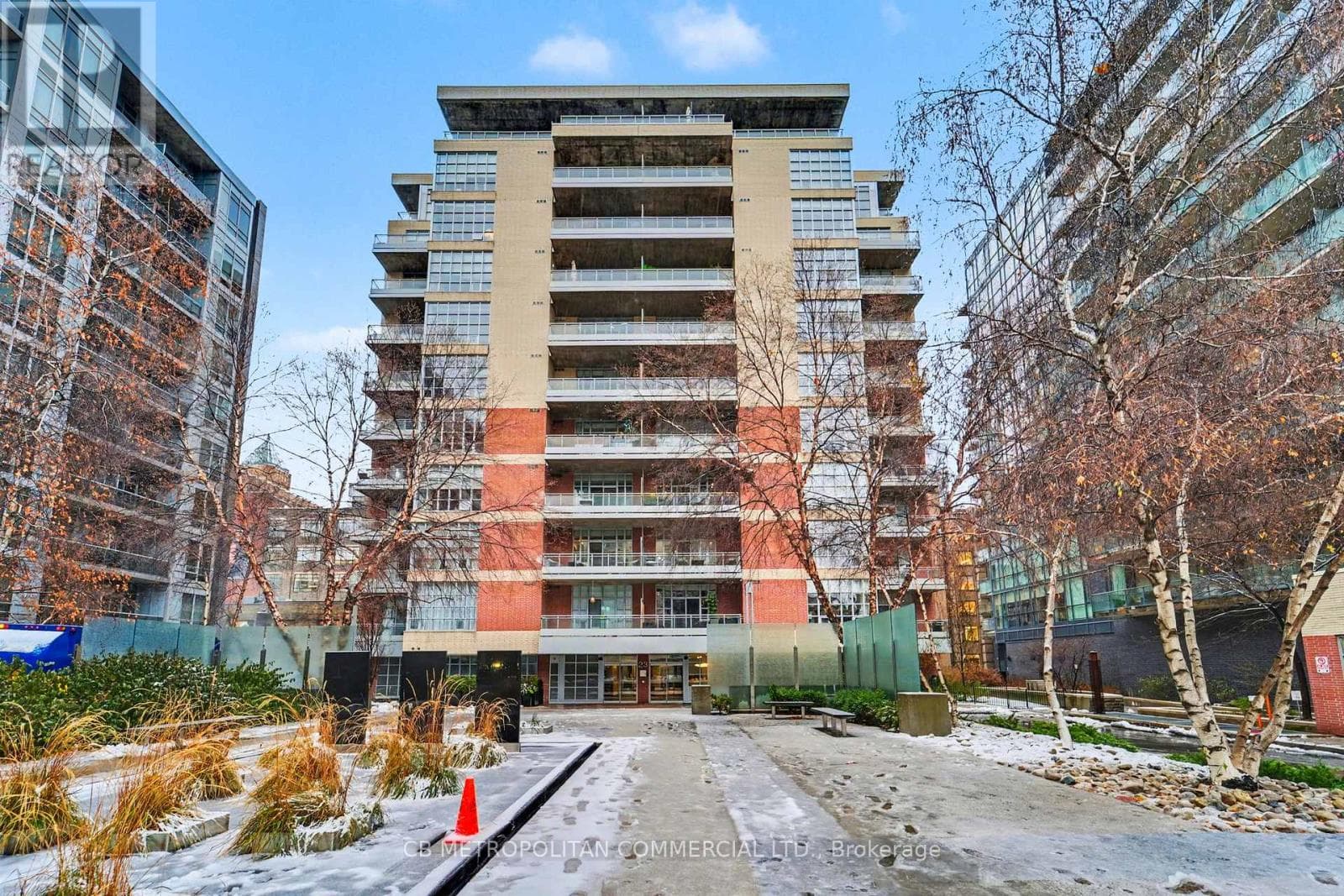 Toronto (Waterfront Communities) — Toronto (Waterfront Communities) - Main photo