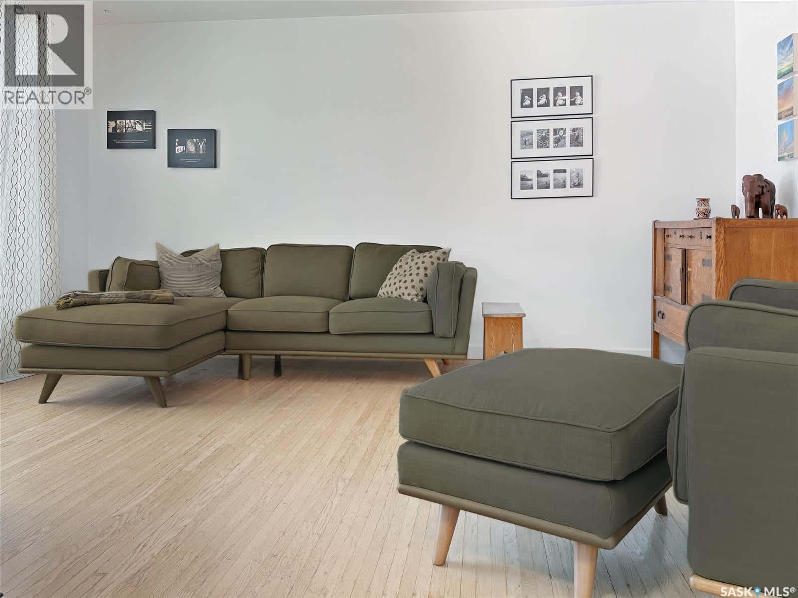 1551 92nd STREET — North Battleford, Saskatchewan - Photo 3 of 29