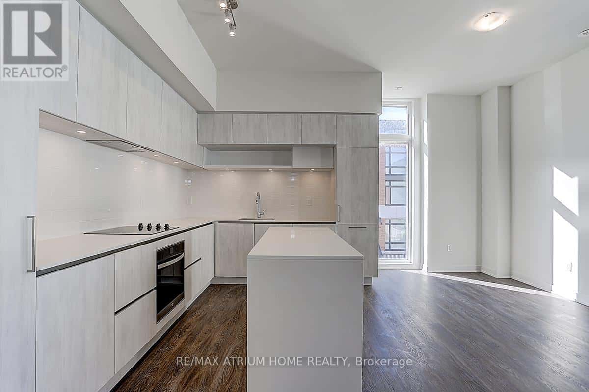 1103 - 12 DAVID EYER ROAD — Richmond Hill, Ontario - Photo 3 of 29