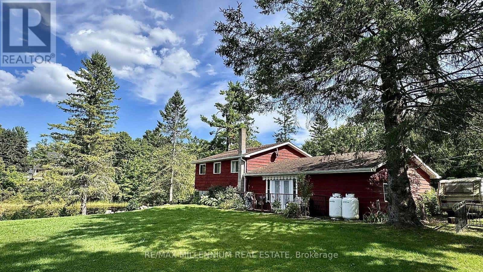 3741 Cedar Rapids Drive South