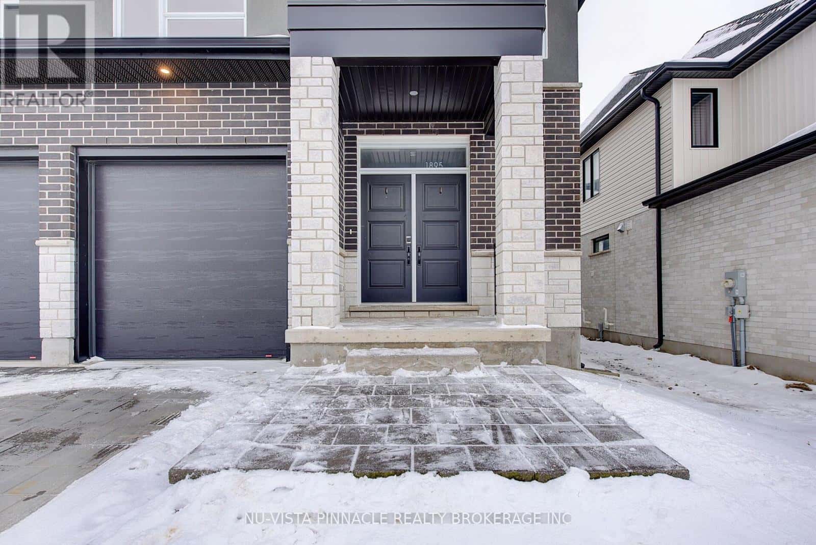 1895 FOUNTAIN GRASS DRIVE — London South (South B), Ontario - Photo 5 of 40