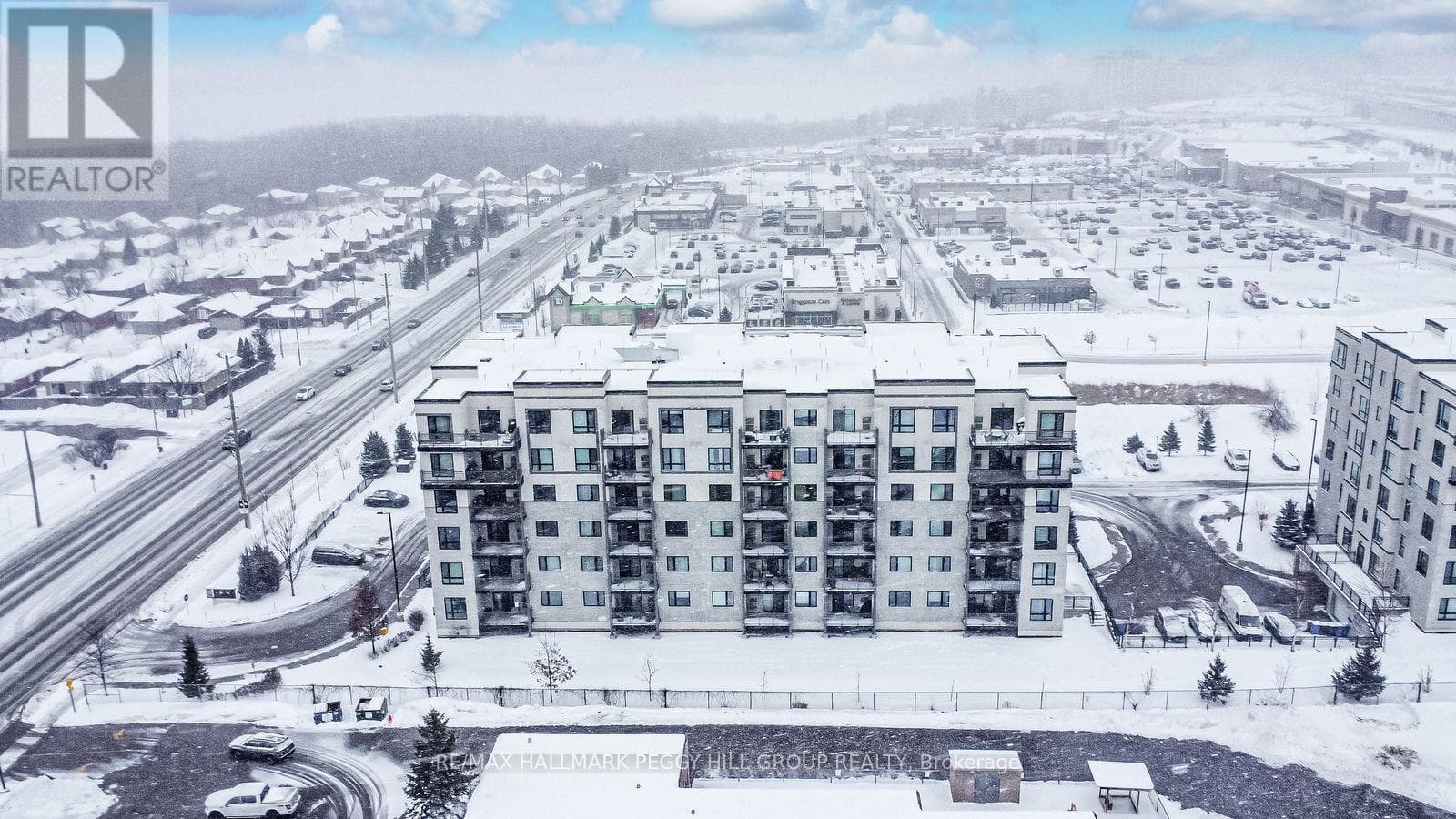 404 - 295 CUNDLES ROAD E — Barrie (Little Lake), Ontario - Main photo