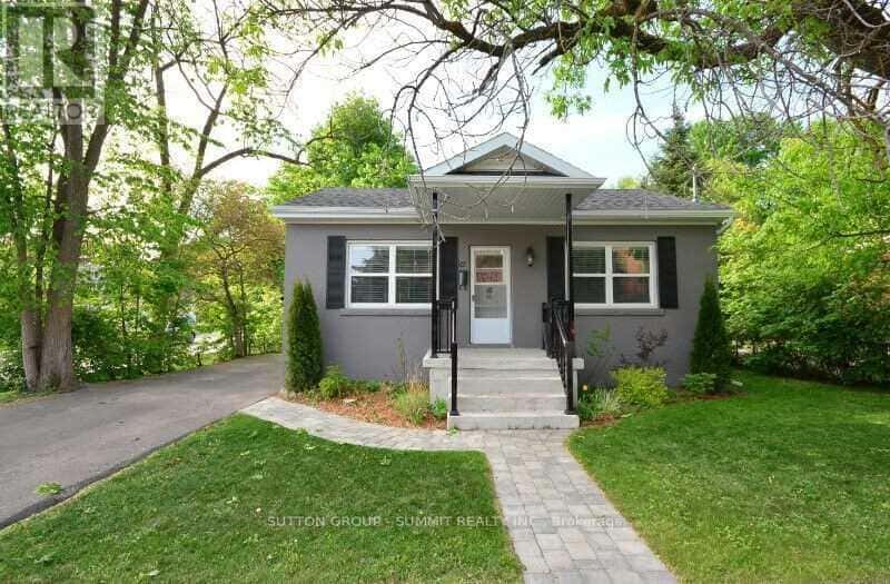 16 Ontario Street West