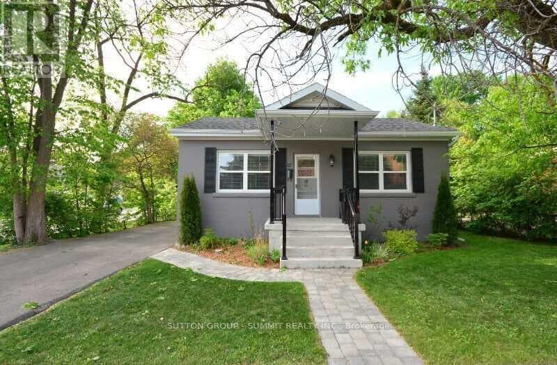 16 ONTARIO STREET W — Mississauga (Streetsville), Ontario - Main photo