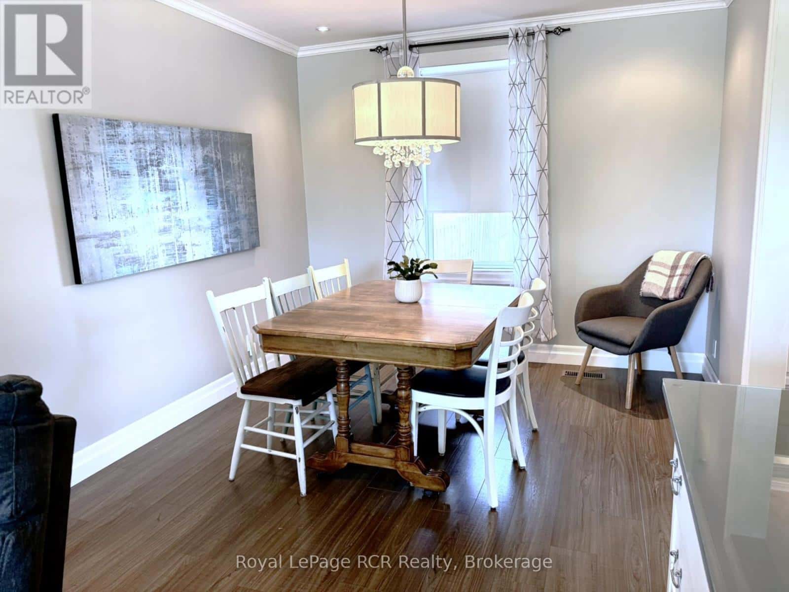 1198 2ND AVENUE W — Owen Sound, Ontario - Photo 3 of 26