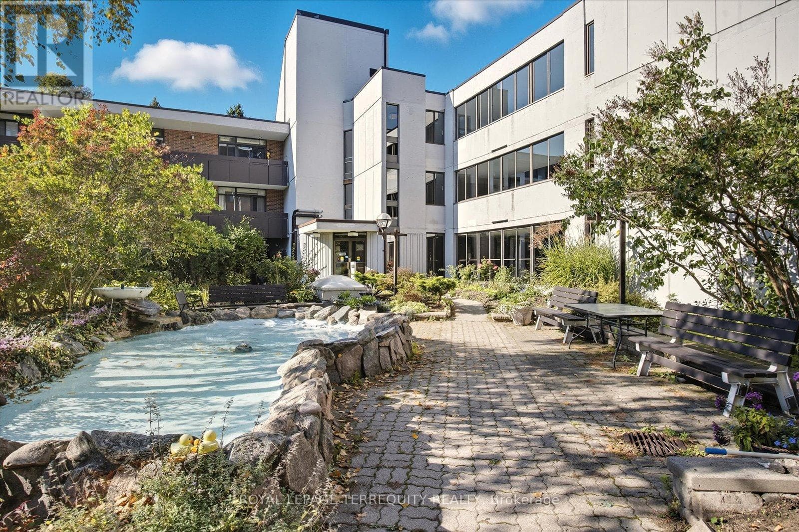 5-209 - 50 OLD KINGSTON ROAD — Toronto (West Hill), Ontario - Main photo