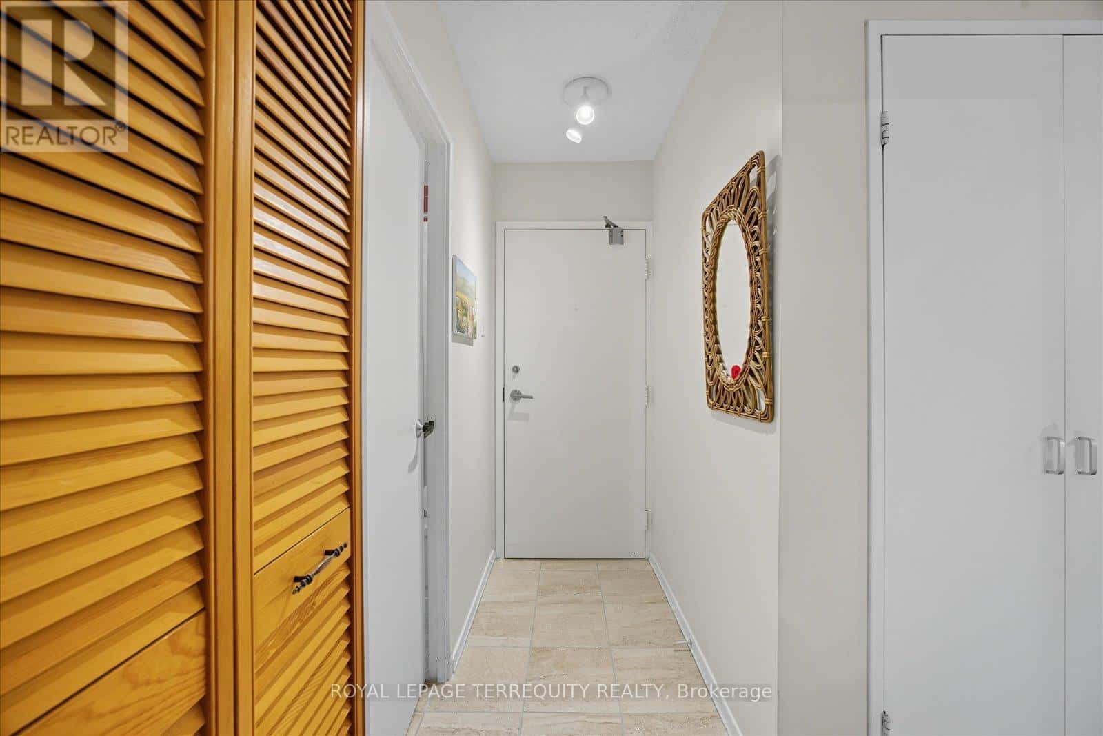 5-209 - 50 OLD KINGSTON ROAD — Toronto (West Hill), Ontario - Photo 5 of 45