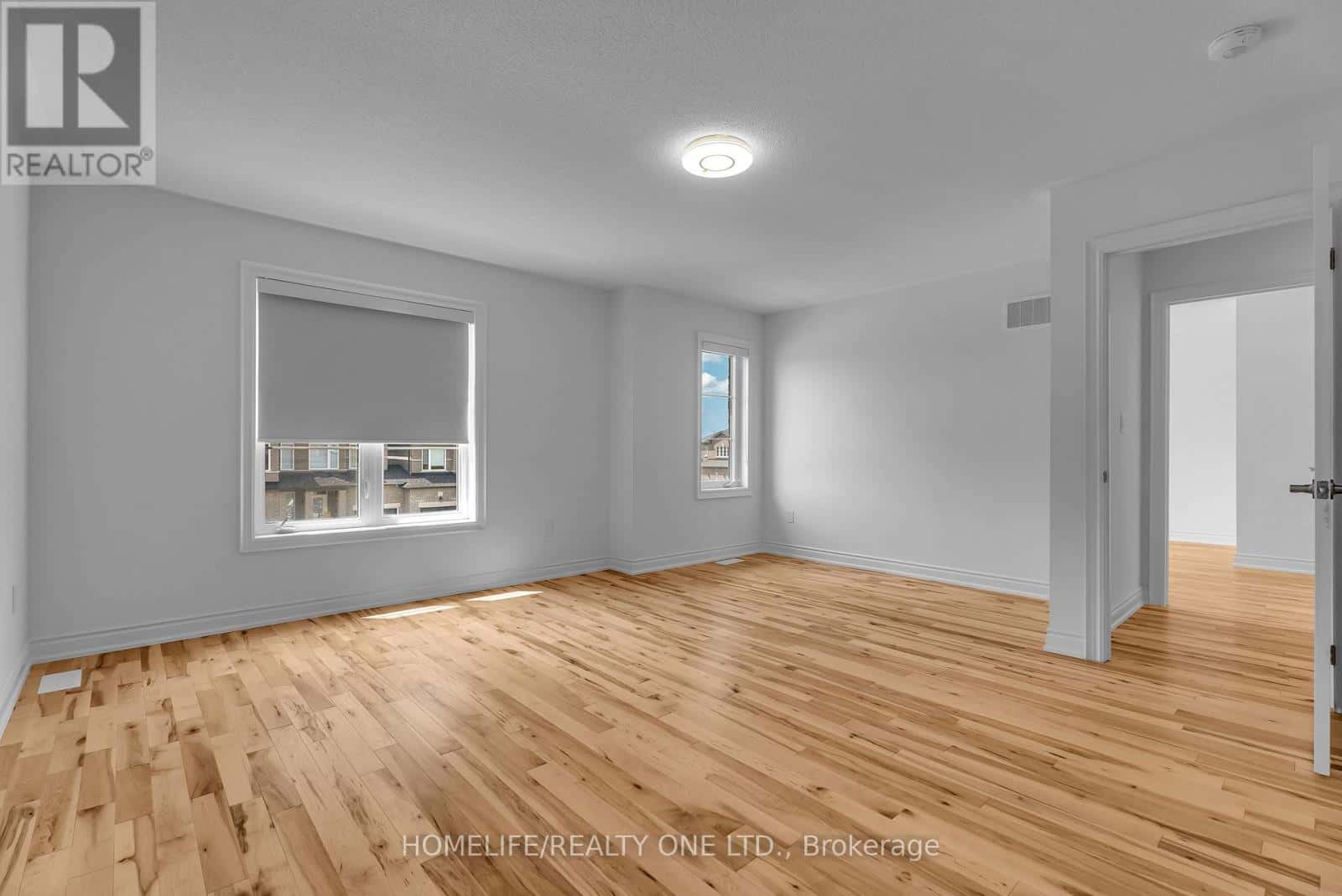 47 AUTUMN DRIVE — Wasaga Beach, Ontario - Photo 5 of 50