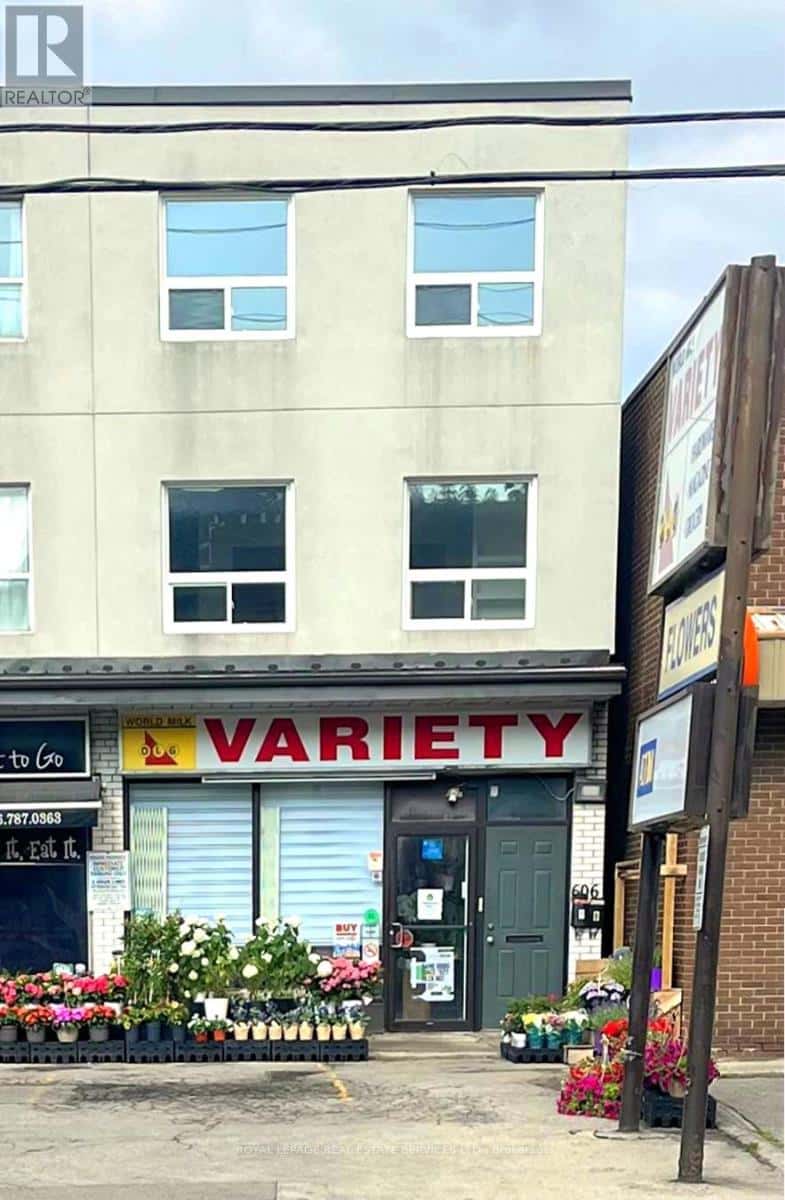 604-606 MARLEE AVENUE — Toronto (Yorkdale-Glen Park), Ontario - Photo 2 of 7