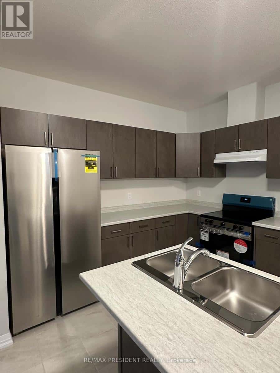 Pelham (Fonthill) — Pelham (Fonthill) - Photo 2 of 13