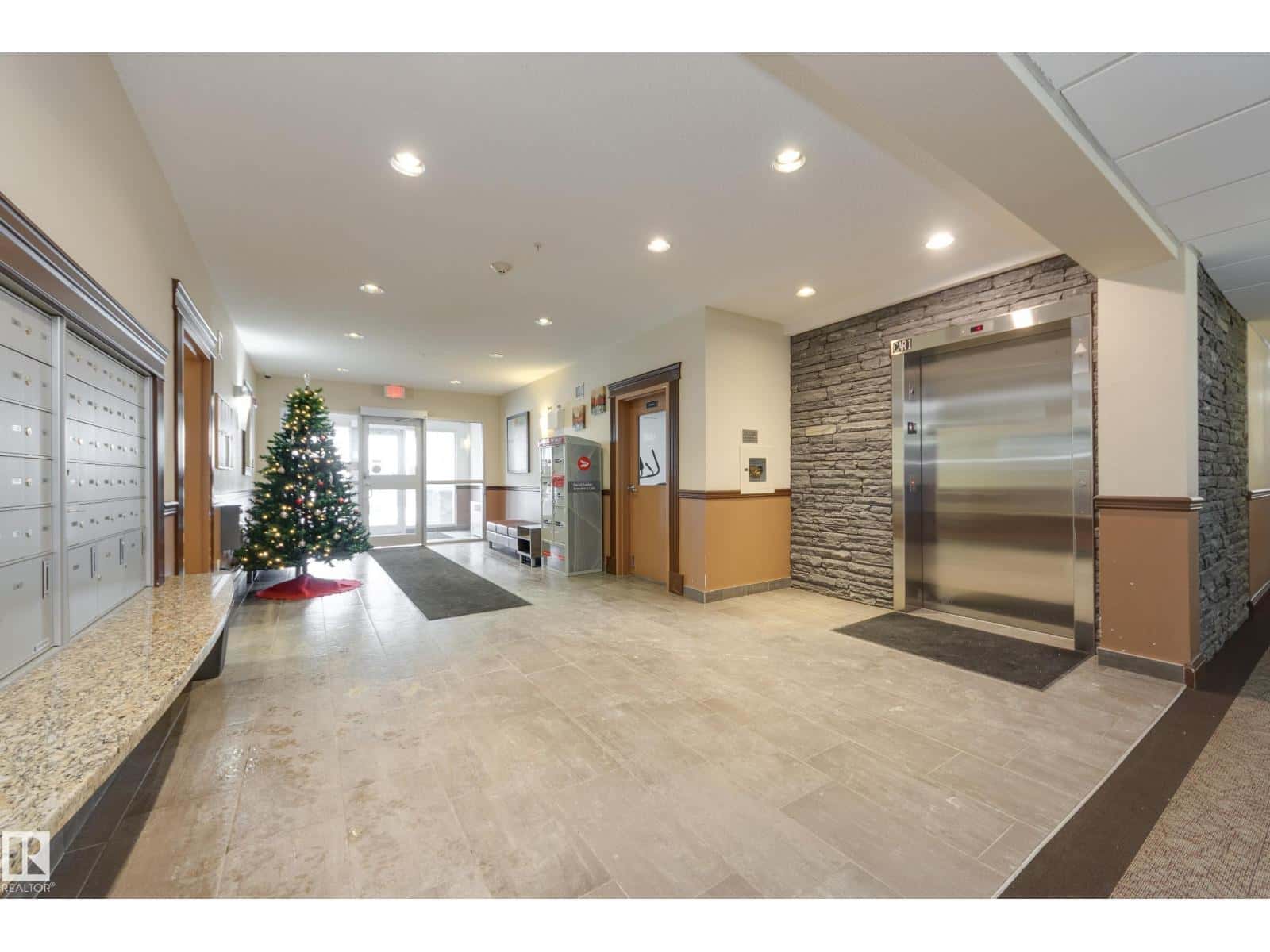 #2216 4 AUGUSTINE CR — Sherwood Park, Alberta - Photo 3 of 28