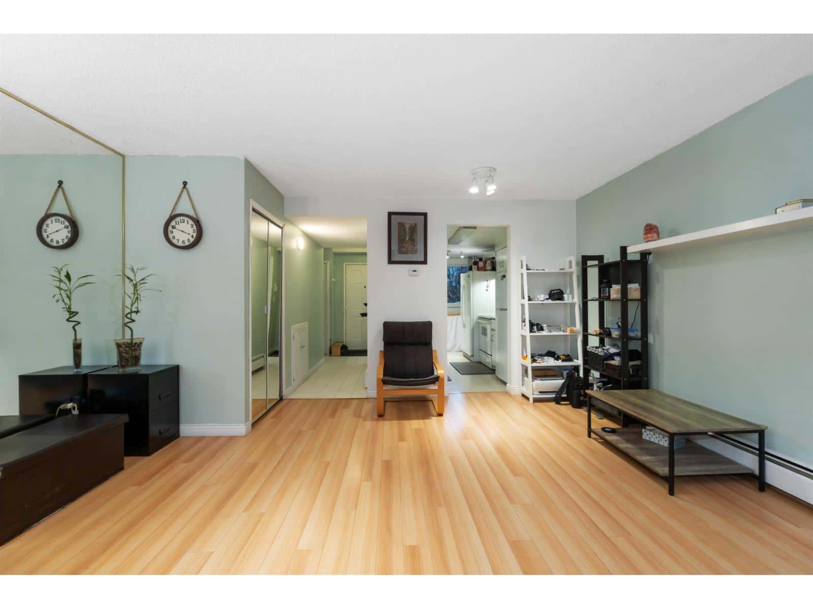 236 7447 140 STREET — Surrey, British Columbia - Photo 4 of 32