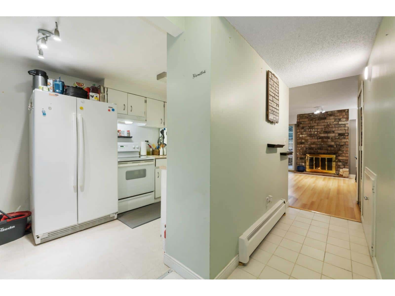 236 7447 140 STREET — Surrey, British Columbia - Photo 5 of 32