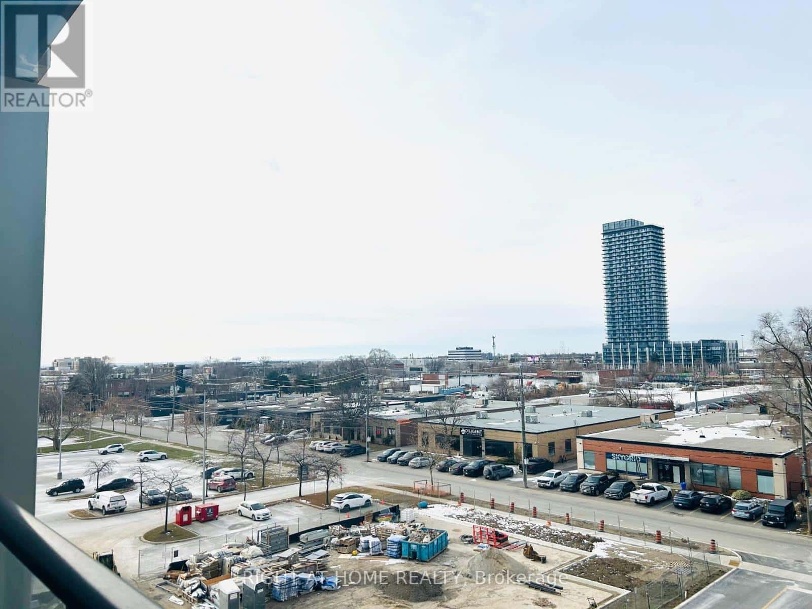 Toronto (Islington-City Centre West) — Toronto (Islington-City Centre West) - Photo 4 of 19