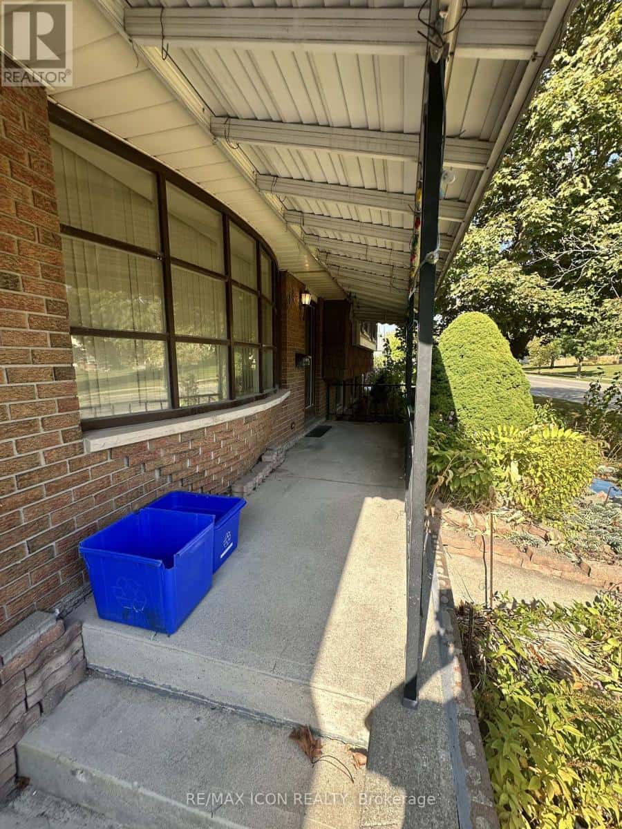 114 ARCHER CRESCENT — London South (South X), Ontario - Photo 5 of 34