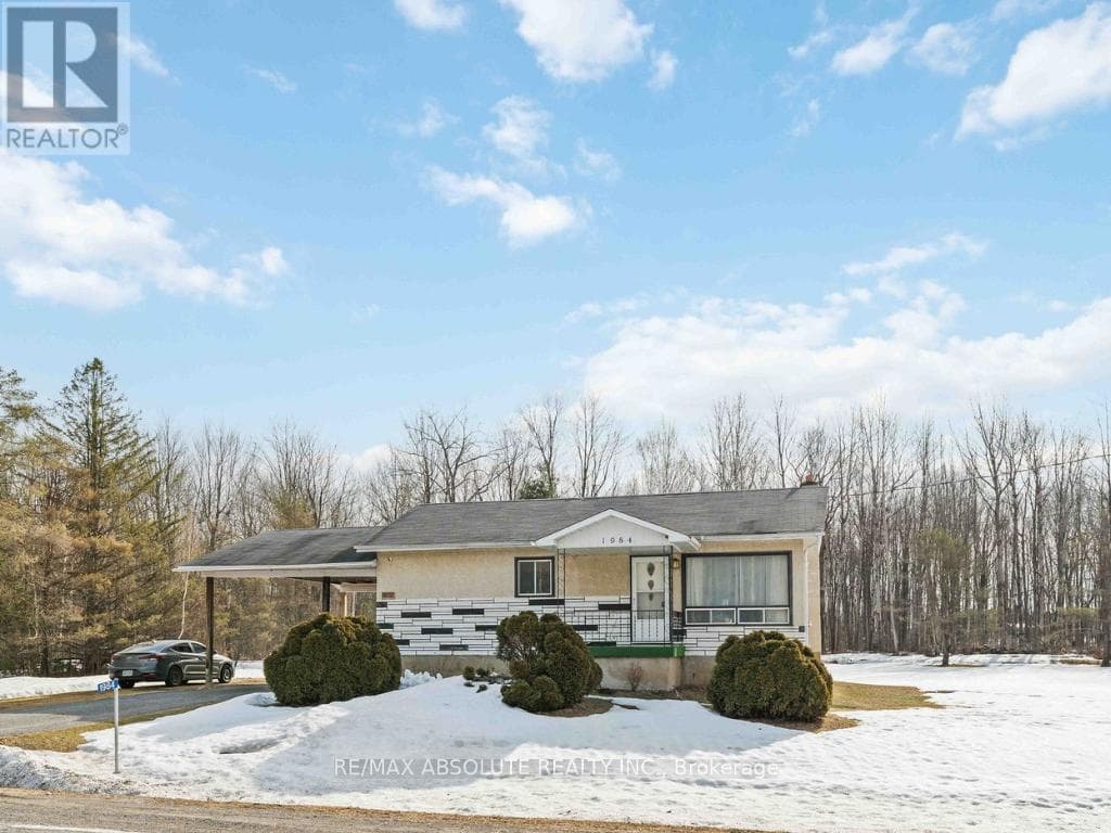 1984 FORCED ROAD — Ottawa, Ontario - Main photo