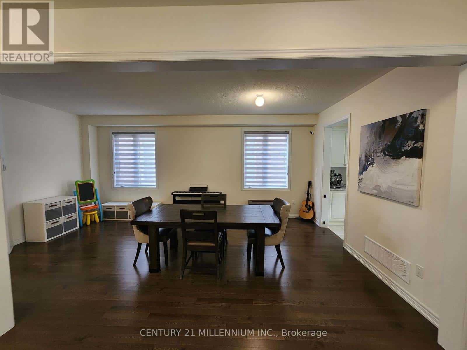 Shelburne — Shelburne - Photo 3 of 26