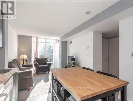 805 - 15 BRUNEL COURT — Toronto (Waterfront Communities) - Photo 4 of 17