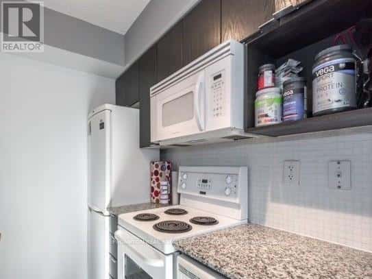 805 - 15 BRUNEL COURT — Toronto (Waterfront Communities) - Photo 5 of 17