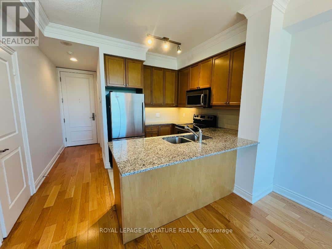 Toronto (Don Valley Village) — Toronto (Don Valley Village) - Photo 5 of 30