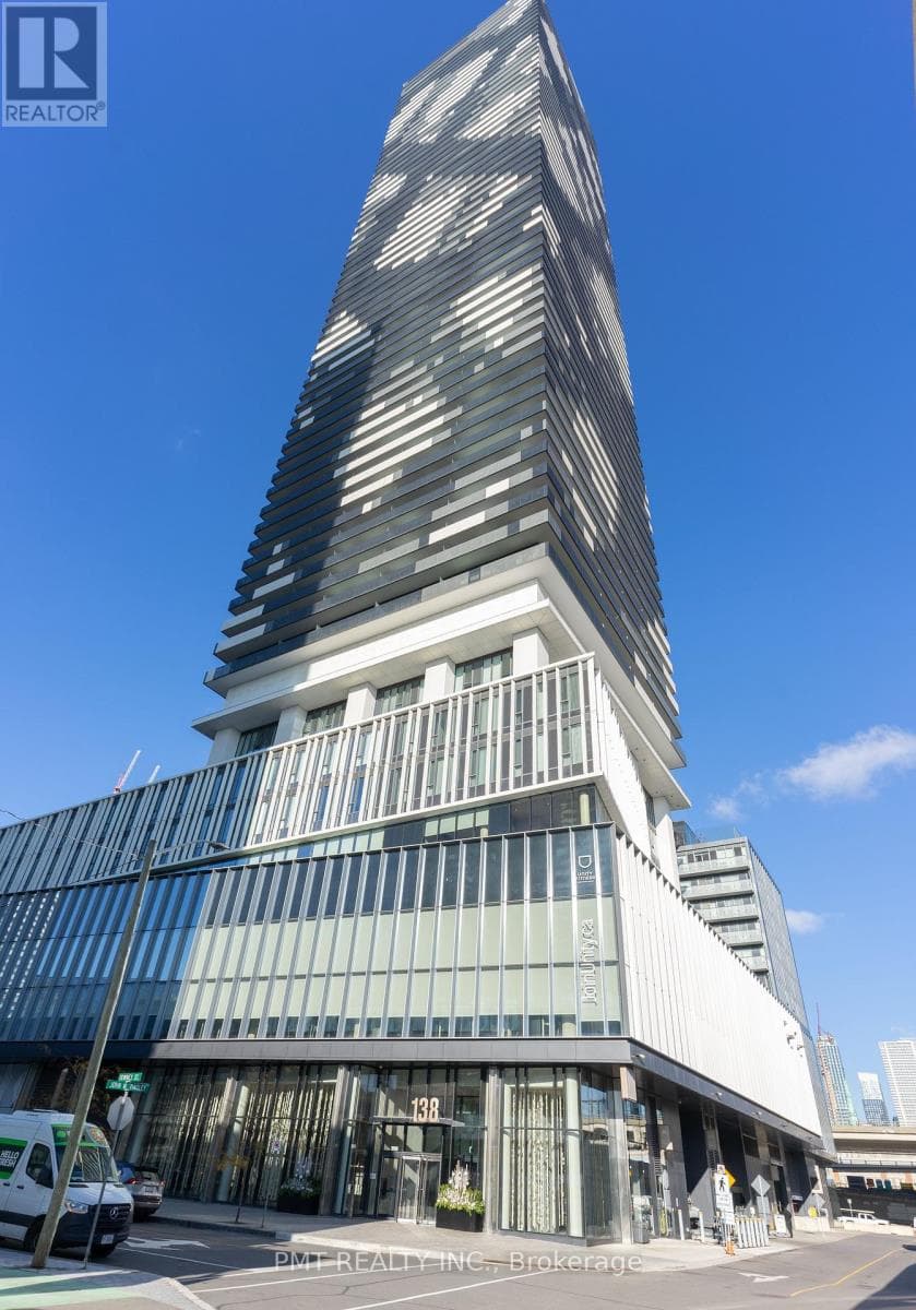 Toronto (Waterfront Communities) — Toronto (Waterfront Communities) - Main photo