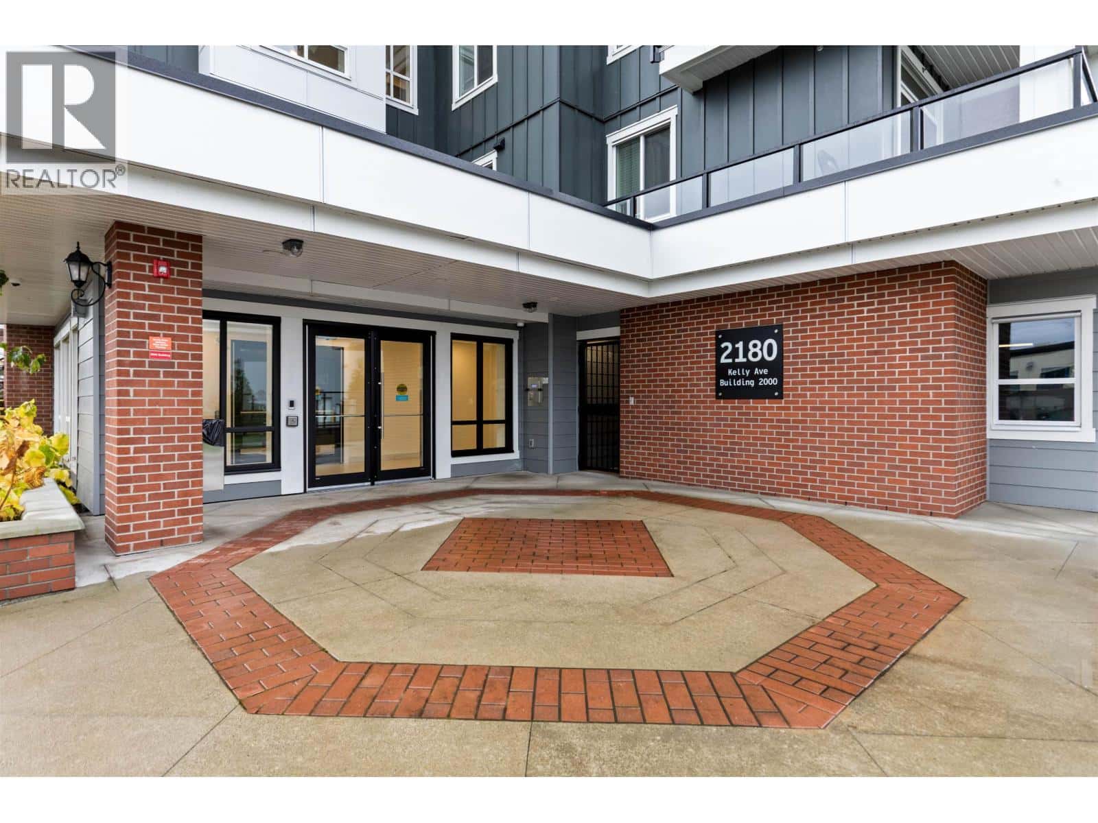 2404 2180 KELLY AVENUE — Port Coquitlam, British Columbia - Photo 3 of 35