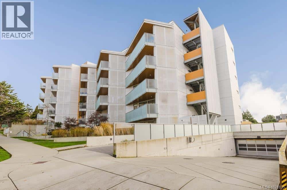 881 Short Street 210