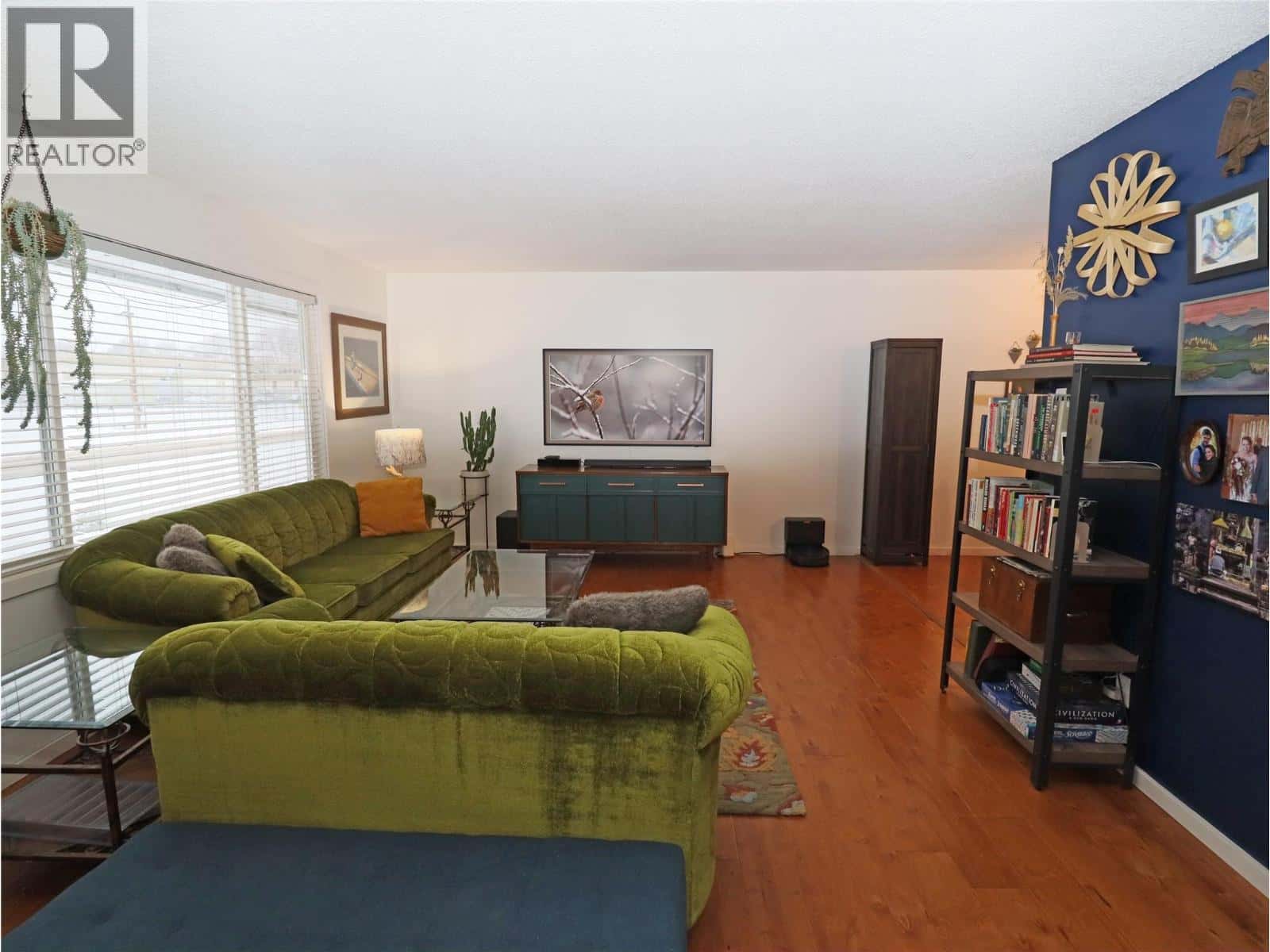 7665 BOUNDARY Drive — Grand Forks, British Columbia - Photo 4 of 33