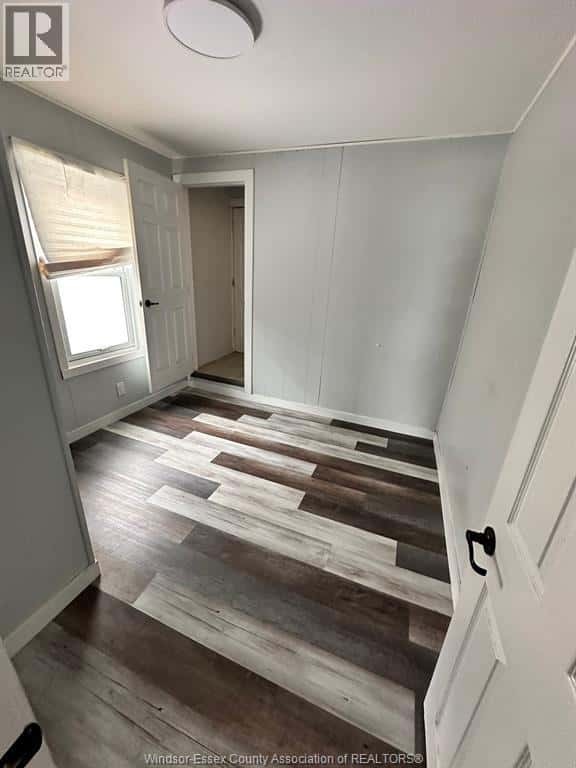 Windsor — Windsor - Photo 2 of 4