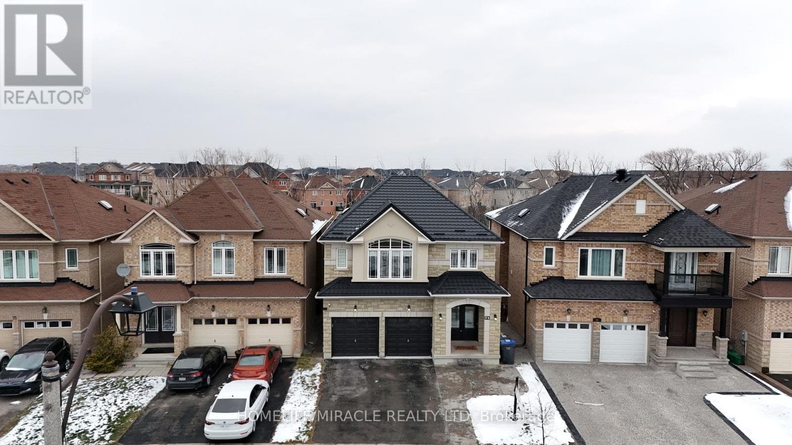 71 SKYVALLEY DRIVE — Brampton (Brampton East), Ontario - Main photo