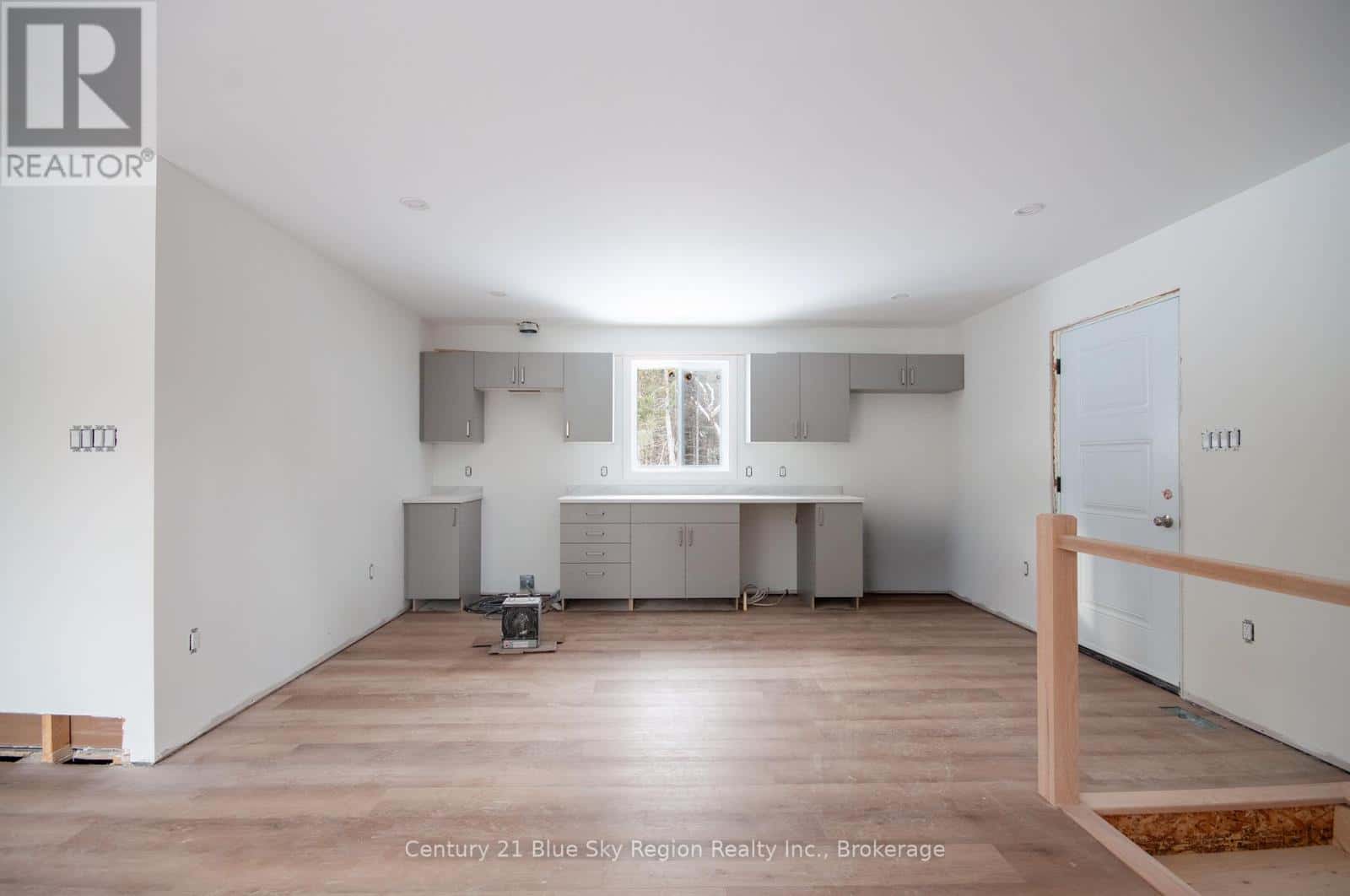 113 RIVERSIDE DRIVE — Bonfield, Ontario - Photo 2 of 17