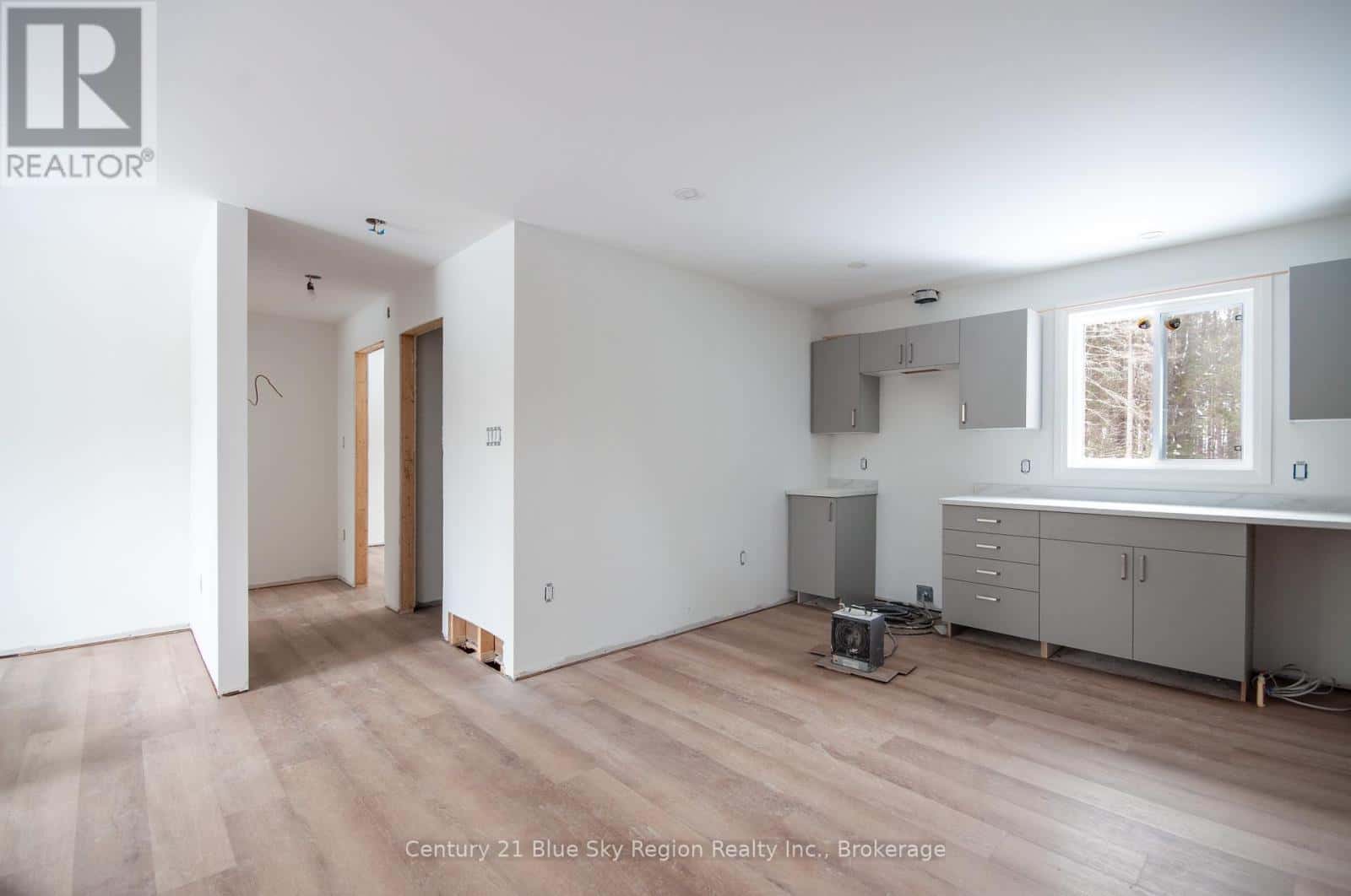 113 RIVERSIDE DRIVE — Bonfield, Ontario - Photo 4 of 17