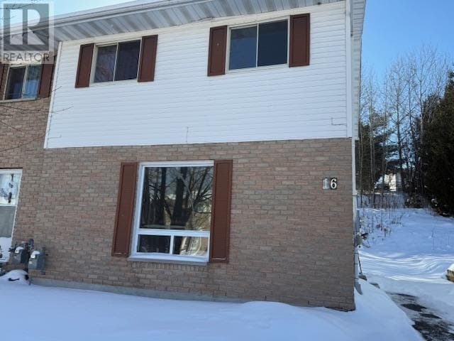 16 Hergott AVE — Elliot Lake, Ontario - Main photo