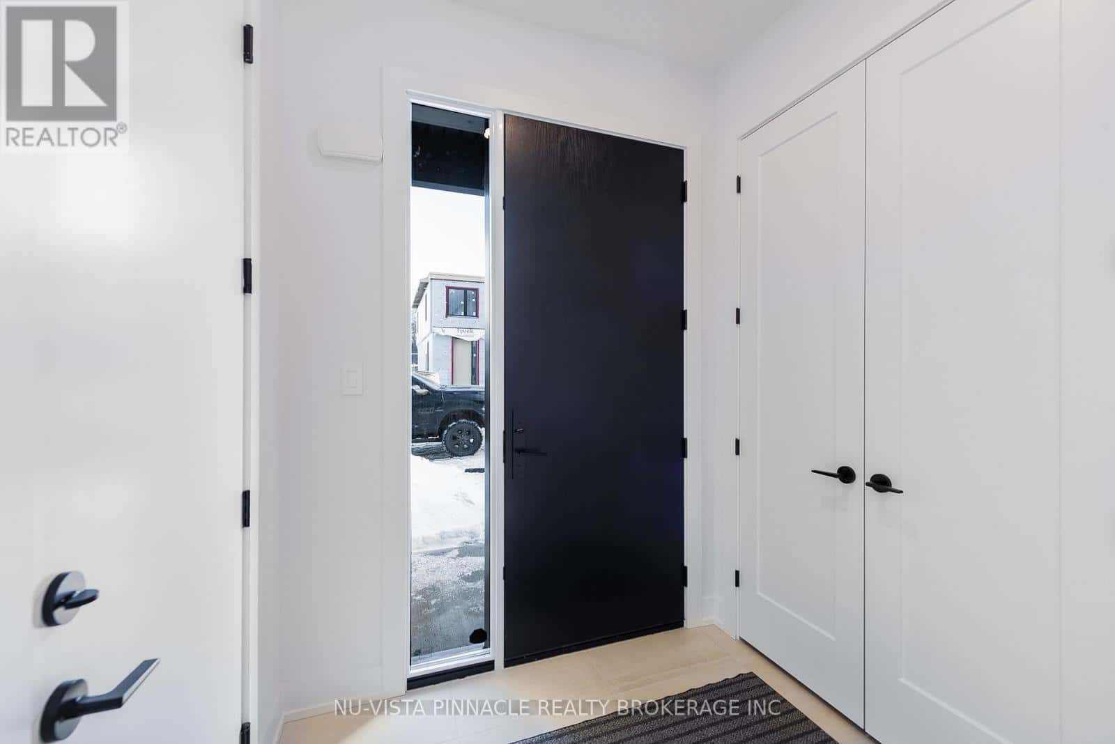 62 - 1175 RIVERBEND ROAD — London South (South B), Ontario - Photo 2 of 39