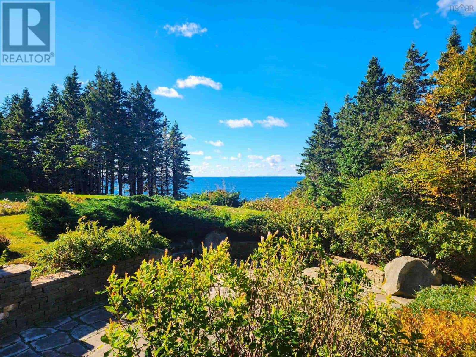 20 Pierce Point Road — Western Head, Nova Scotia - Photo 3 of 50