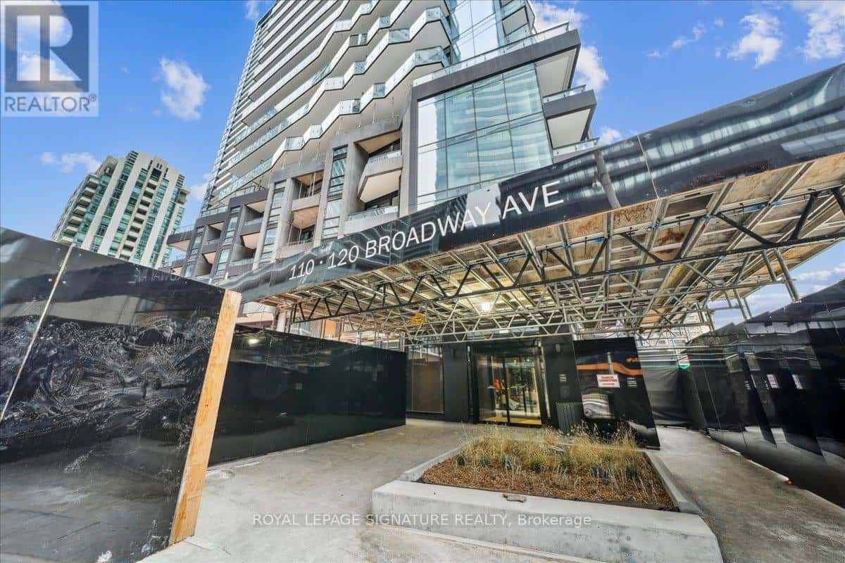 Toronto (Mount Pleasant West) — Toronto (Mount Pleasant West) - Photo 2 of 36