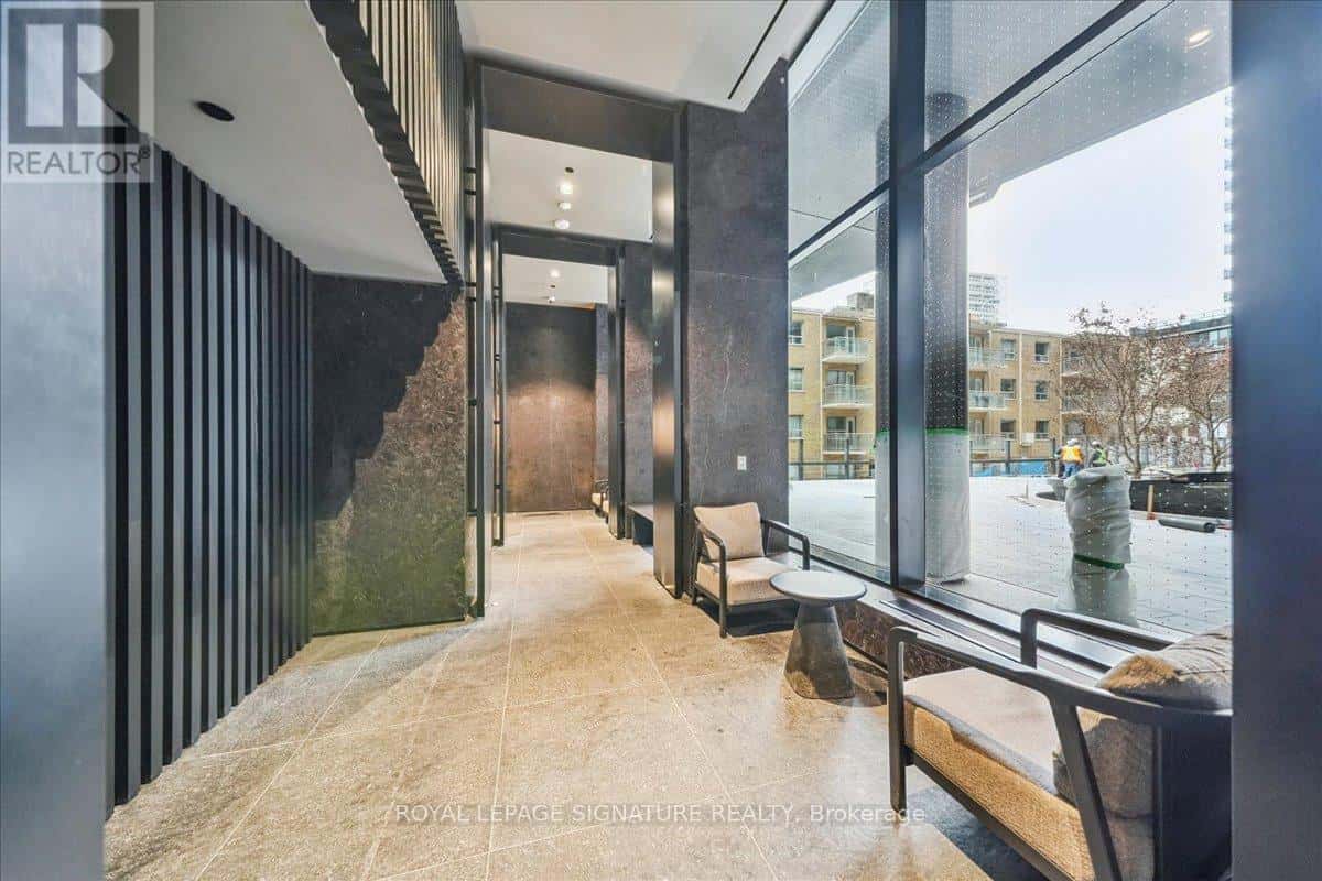 Toronto (Mount Pleasant West) — Toronto (Mount Pleasant West) - Photo 3 of 36