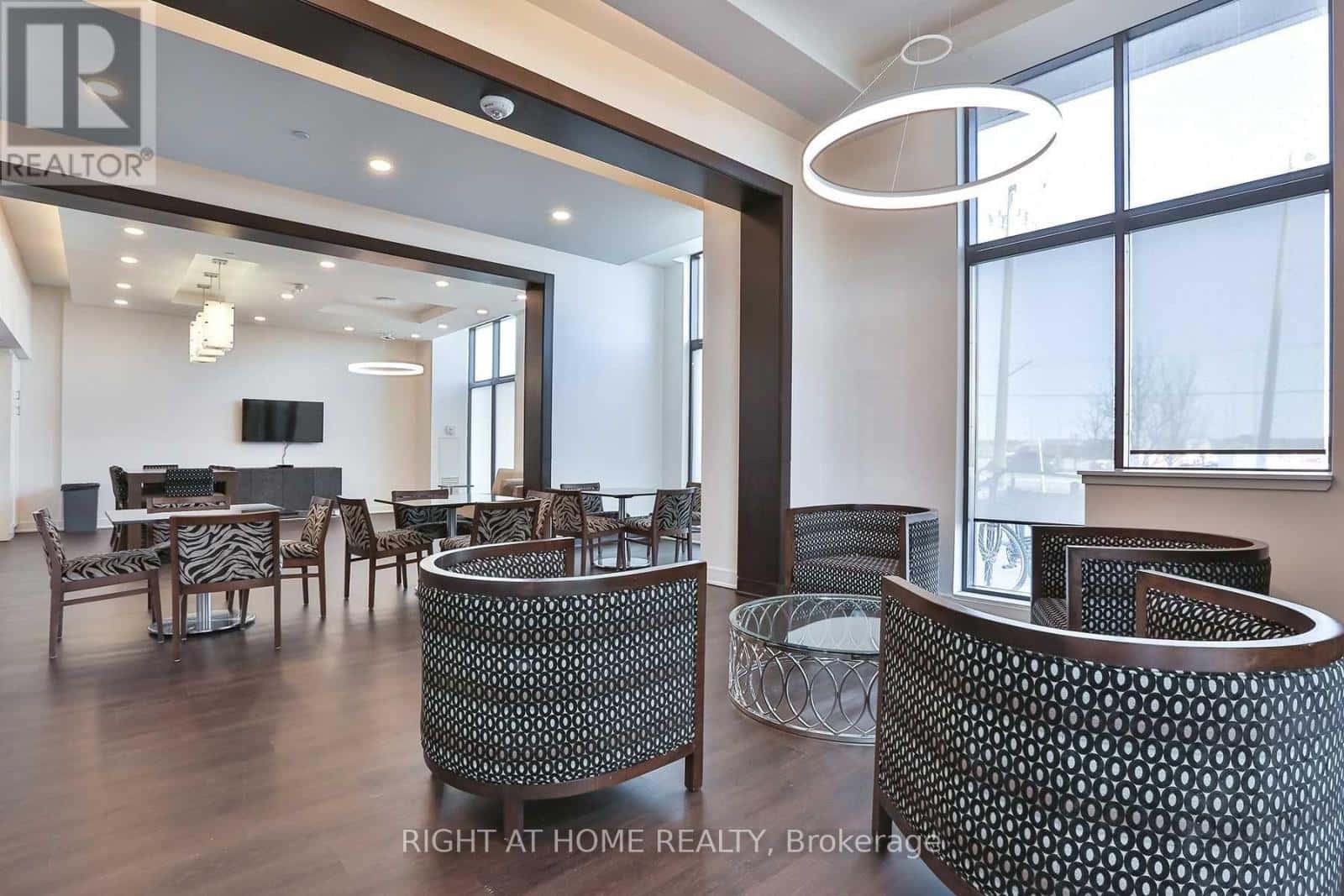 Markham (Wismer) — Markham (Wismer) - Photo 5 of 13