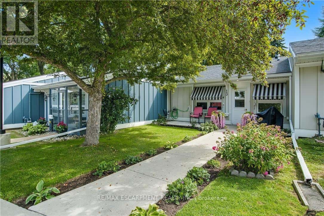 13 SISTER VARGA TERRACE — Hamilton (Kennedy), Ontario - Photo 3 of 32