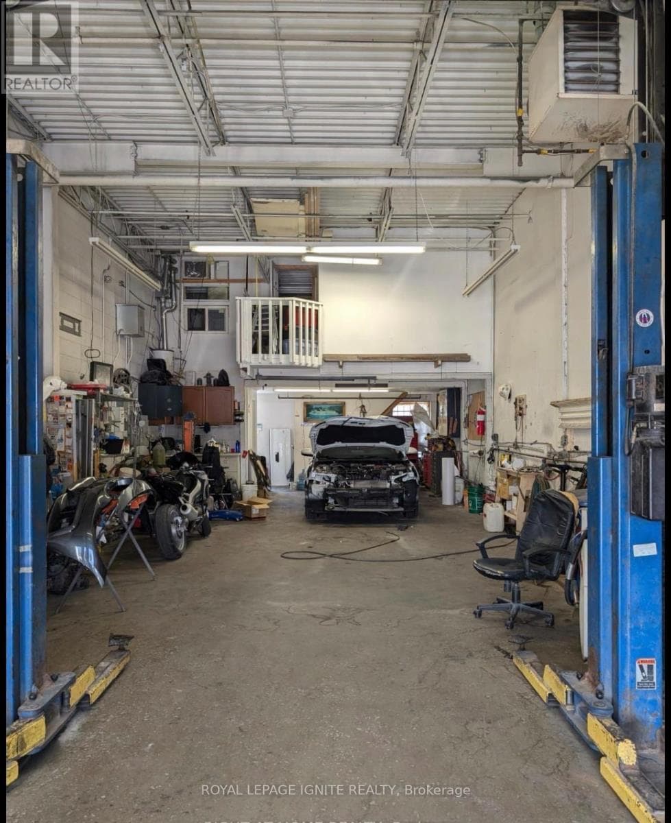 8 - 86 MELFORD DRIVE — Toronto (Malvern) - Main photo