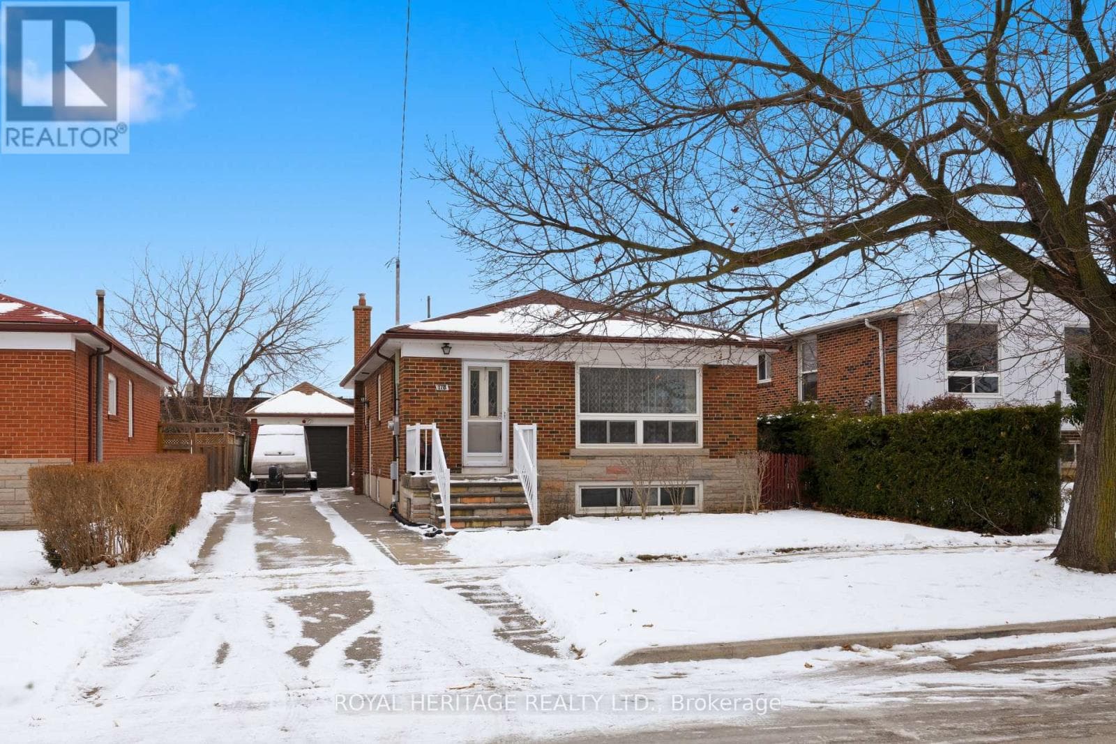 178 ELLENDALE DRIVE — Toronto (Dorset Park), Ontario - Main photo