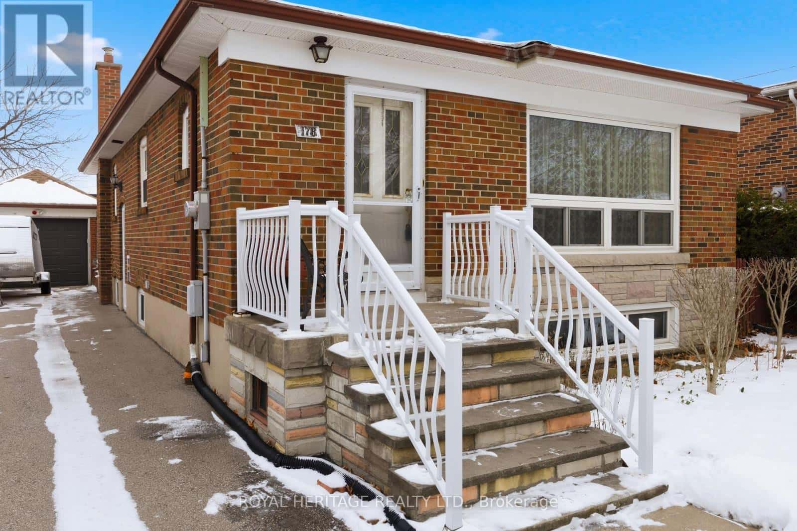 178 ELLENDALE DRIVE — Toronto (Dorset Park), Ontario - Photo 3 of 43