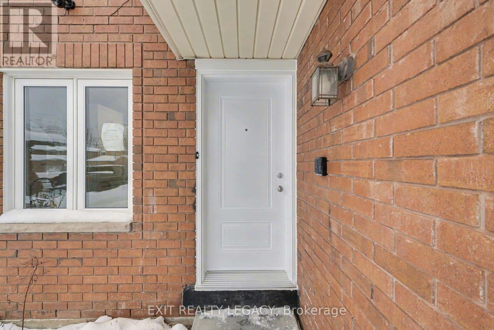 Barrie (Northwest) — Barrie (Northwest) - Photo 2 of 24