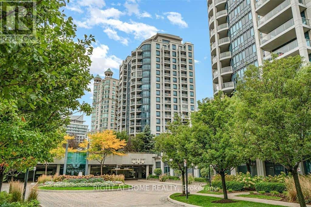 Toronto (Mimico) — Toronto (Mimico) - Photo 3 of 31